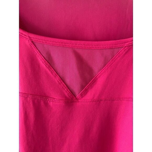 Woman's Plus Size Livi Active Wear Hot Pink Short Sleeve Mesh Top 22/24 - Picture 4 of 9
